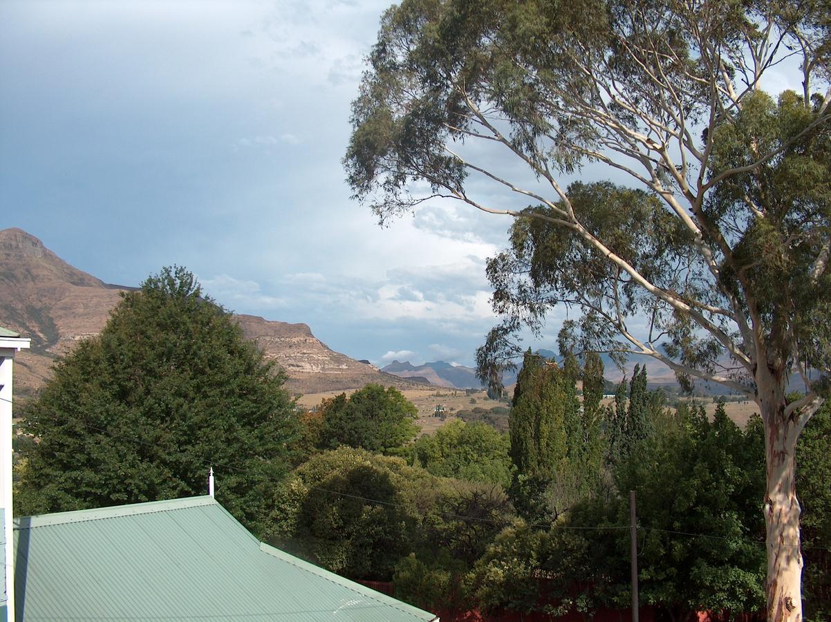 The Courtyard Guest House Clarens Buitenkant foto
